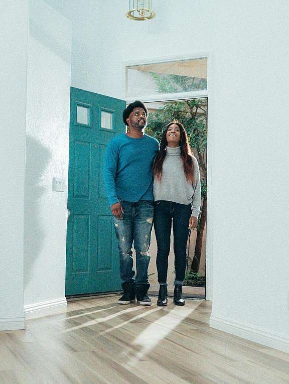Couple in Door