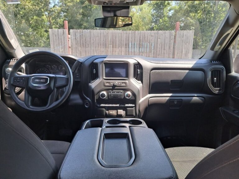 2024 GMC Sierra 2